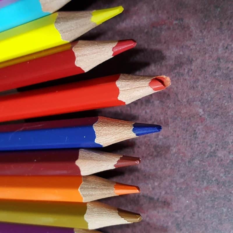 Mont Marte Colour Pencils Essential Colours July 2022